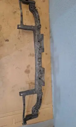 Lancia Thema Top upper radiator support slam panel