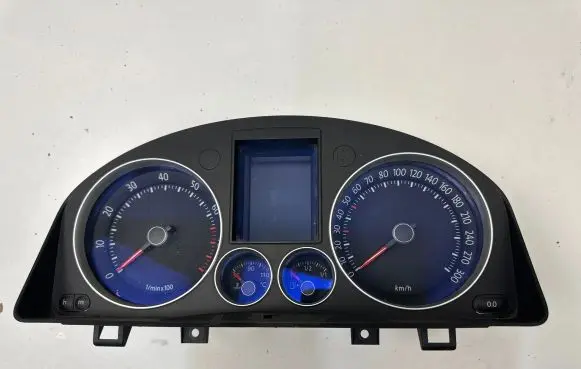 Volkswagen Golf V Speedometer (instrument cluster) 1K6920872D V0004000