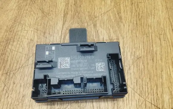 Porsche Macan (95B) Door control unit/module 4H0959792S