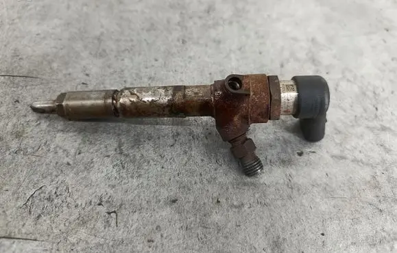 Ford C-MAX I Fuel injector 4M5Q9F593AD