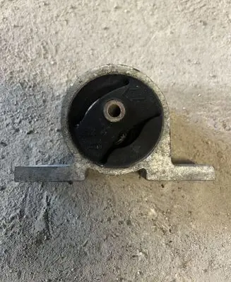 Nissan Almera N16 Gearbox mount 112715M400