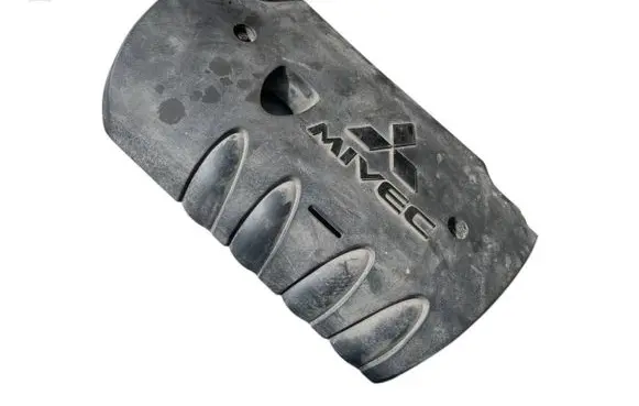 Mitsubishi Lancer VIII Engine cover (trim) 1003a158 1008A058