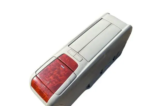 Lexus RX 300 Center console