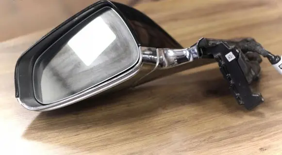 Tesla Model S Front door electric wing mirror