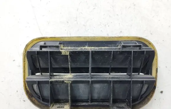 Mercedes-Benz B W245 Quarter panel pressure vent A1698310144