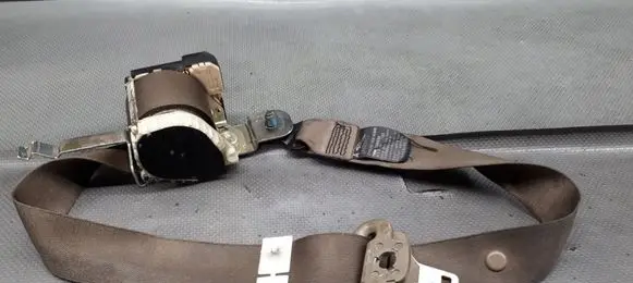 Jaguar S-Type Front seatbelt