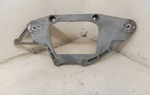 Audi A5 8T 8F Rear differential/diff mount bracket 8K0599287G