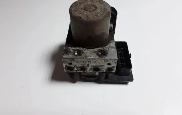 Audi A4 S4 B8 8K ABS Pump 8K0907379AA