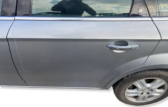 Ford Mondeo MK IV Rear door 