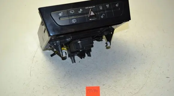 Mercedes-Benz E W211 A set of switches A2116800552