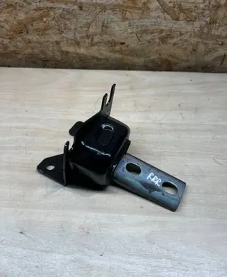 Dacia Sandero Engine mount bracket 112209464R