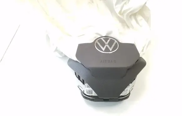 Volkswagen ID.3 Steering wheel airbag 10A880201E