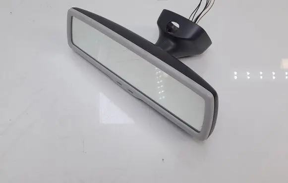 Rear view mirror (interior)