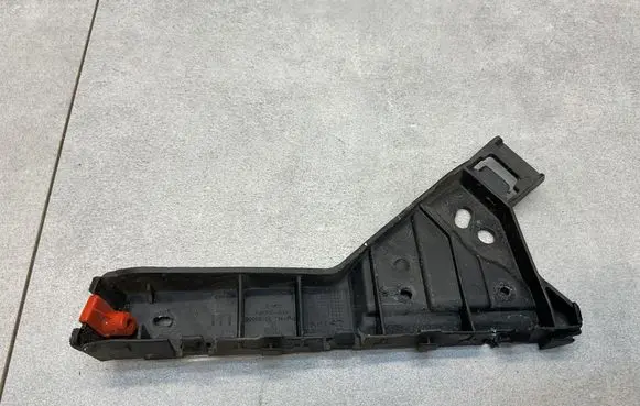 Opel Insignia A Front bumper mounting bracket 22798555