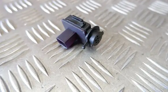 BMW 5 G30 G31 G38 Air quality sensor 6833647