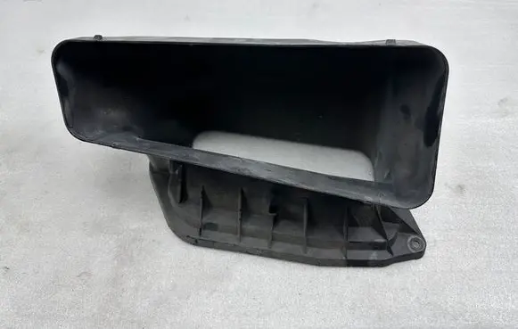 Audi A8 S8 D4 4H Air intake duct part 4H1819904A 4H1819904