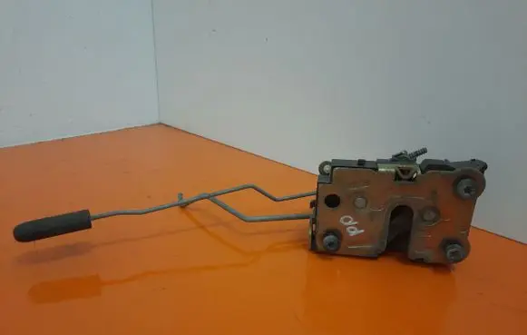 Nissan Kubistar Front door lock