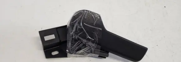 Engine bonnet (hood) release handle