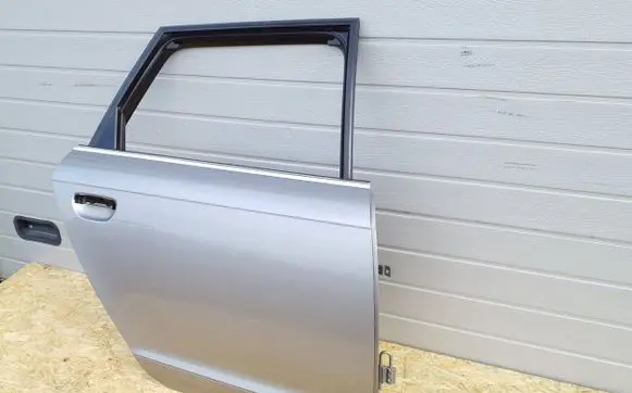 Audi A6 S6 C6 4F Rear door