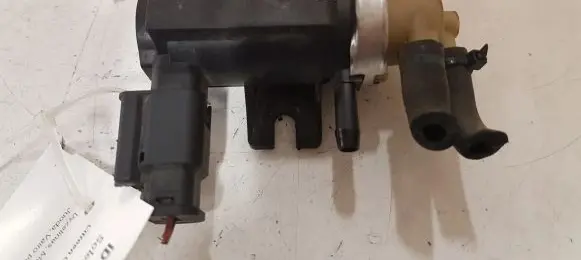 Citroen C5 Turbo solenoid valve 70163300 9661960380