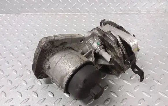 Citroen C5 Oil filter mounting bracket 9682632980