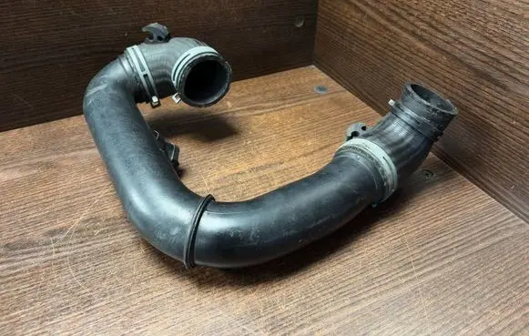 Volkswagen Transporter - Caravelle T4 Intercooler hose/pipe 7D0145958 0281002399
