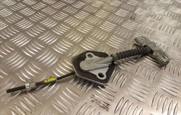Toyota Prius (XW20) Hand brake release cable 