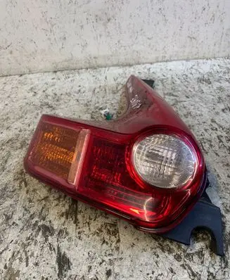 Nissan Juke I F15 Rear/tail lights