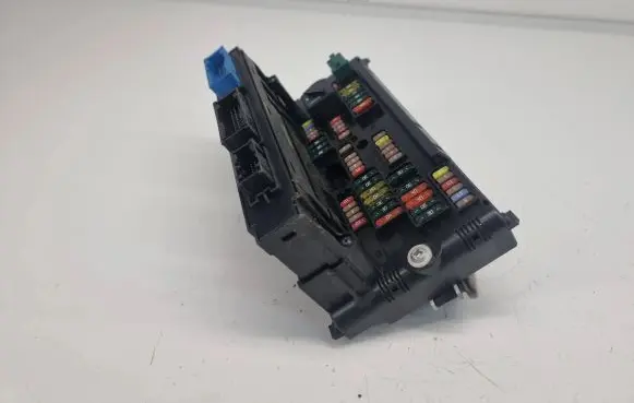 BMW 5 F10 F11 Fuse box set 106887 10688710