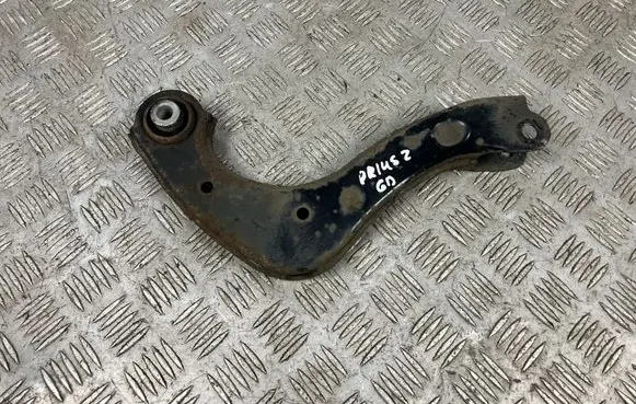 Rear control arm