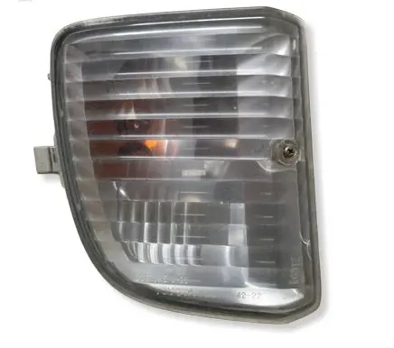 Toyota RAV 4 (XA10) Front bumper turn signal E46526