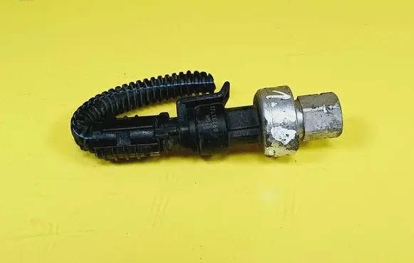 Air conditioning (A/C) pressure sensor