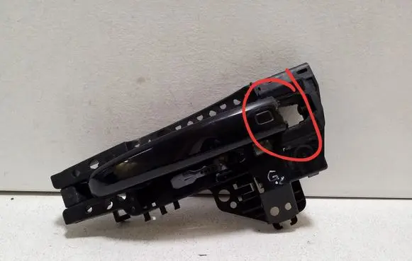 Audi Q3 8U Rear door exterior handle 8U0837885