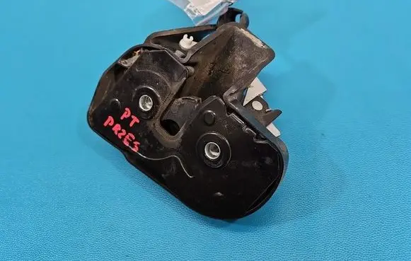 Volkswagen Caddy Rear door lock 2K0843604 IMPRK1586518