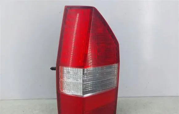 Mitsubishi Space Wagon Rear/tail lights