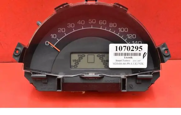 Smart ForTwo I Speedometer (instrument cluster) 110008872011