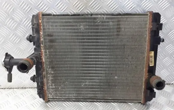 Toyota Aygo AB10 Coolant radiator 95007T01