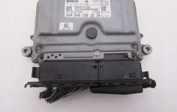 Mercedes-Benz A W169 Engine control unit/module A6401503234 0281014854