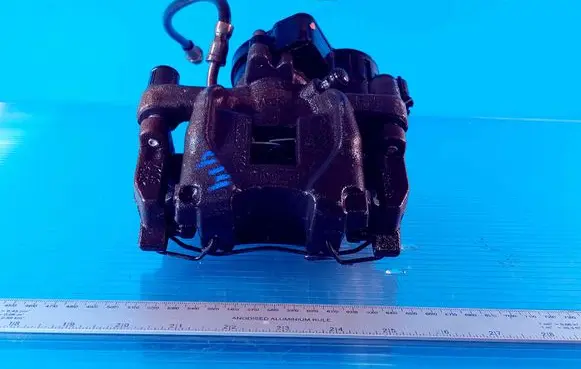 Ford Focus Rear brake caliper LX612D250BEA A426X 0082