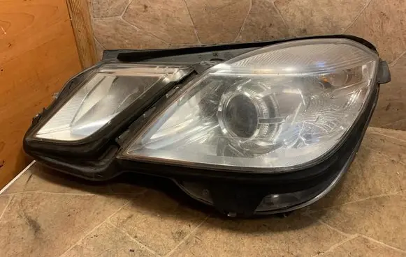 Mercedes-Benz E W212 Headlight/headlamp A2128208361