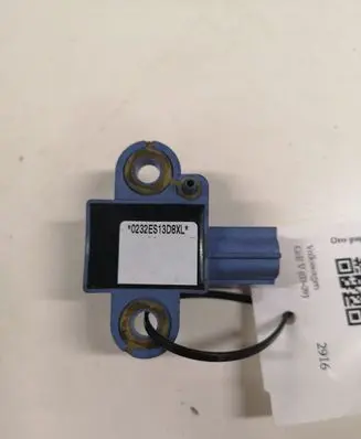 Volkswagen Golf V Airbag deployment crash/impact sensor 1K0955557A