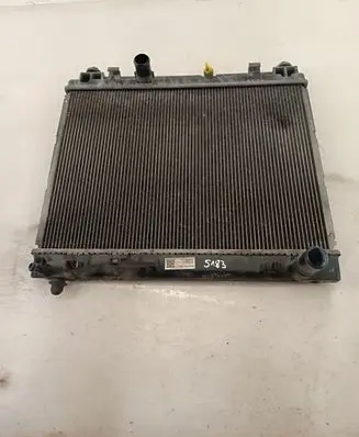 Toyota Yaris Coolant radiator MF422133 MF4221333853
