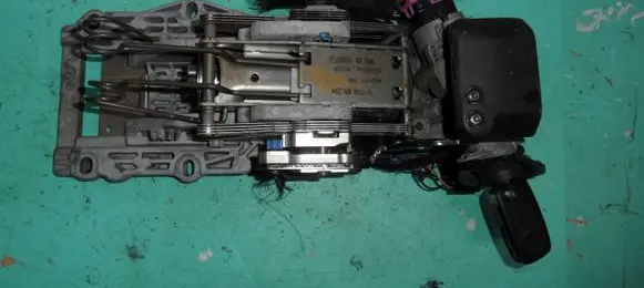 Audi A4 S4 B5 8D Steering wheel axle 8D0419502