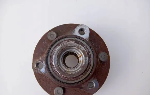 Infiniti QX80 Front wheel hub 40202-1LA1A