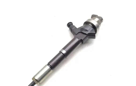 Opel Corsa D Fuel injector 55567729