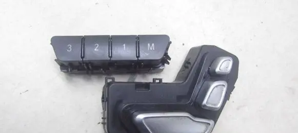 Mercedes-Benz CLS C218 AMG Seat control switch A2129050351