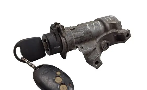 Volkswagen PASSAT B5 Ignition lock 4B0905851A