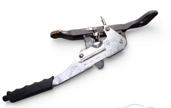 Volkswagen Multivan T4 Handbrake/parking brake lever assembly 70171130