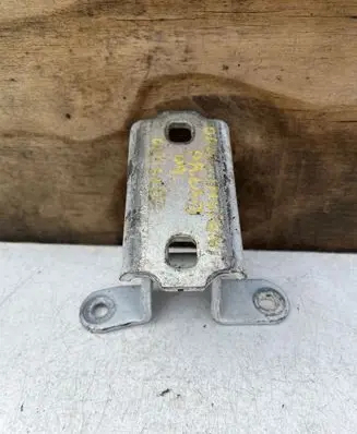 Opel Insignia A Front door upper hinge A046574 2859