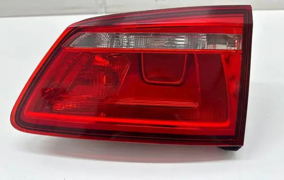 Volkswagen Golf Sportsvan Tailgate rear/tail lights 510945094L